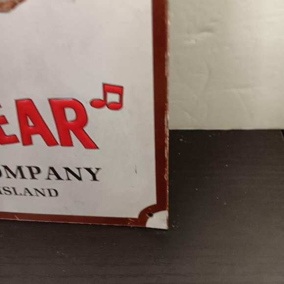 American Drummer Bear Tin Sign. 10x16" Pawtucket, RI. American Toy Co. Nice Sign - Picture 5 of 8